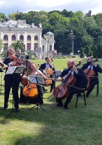 В. А. Моцарт. Ансамбль Київські солісти