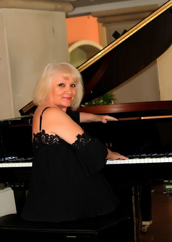 Присвята Ференцу Лісту. Лариса Деордієва (фортепіано)